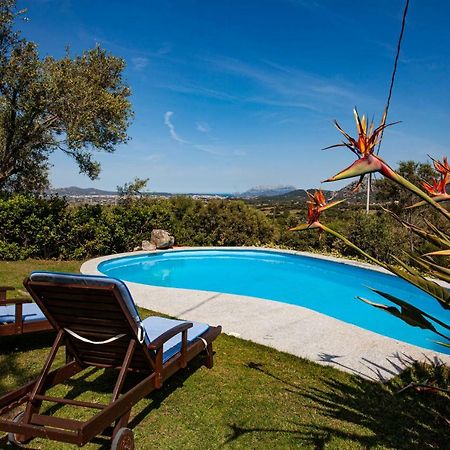 Villa Peditoltu Олбия Екстериор снимка