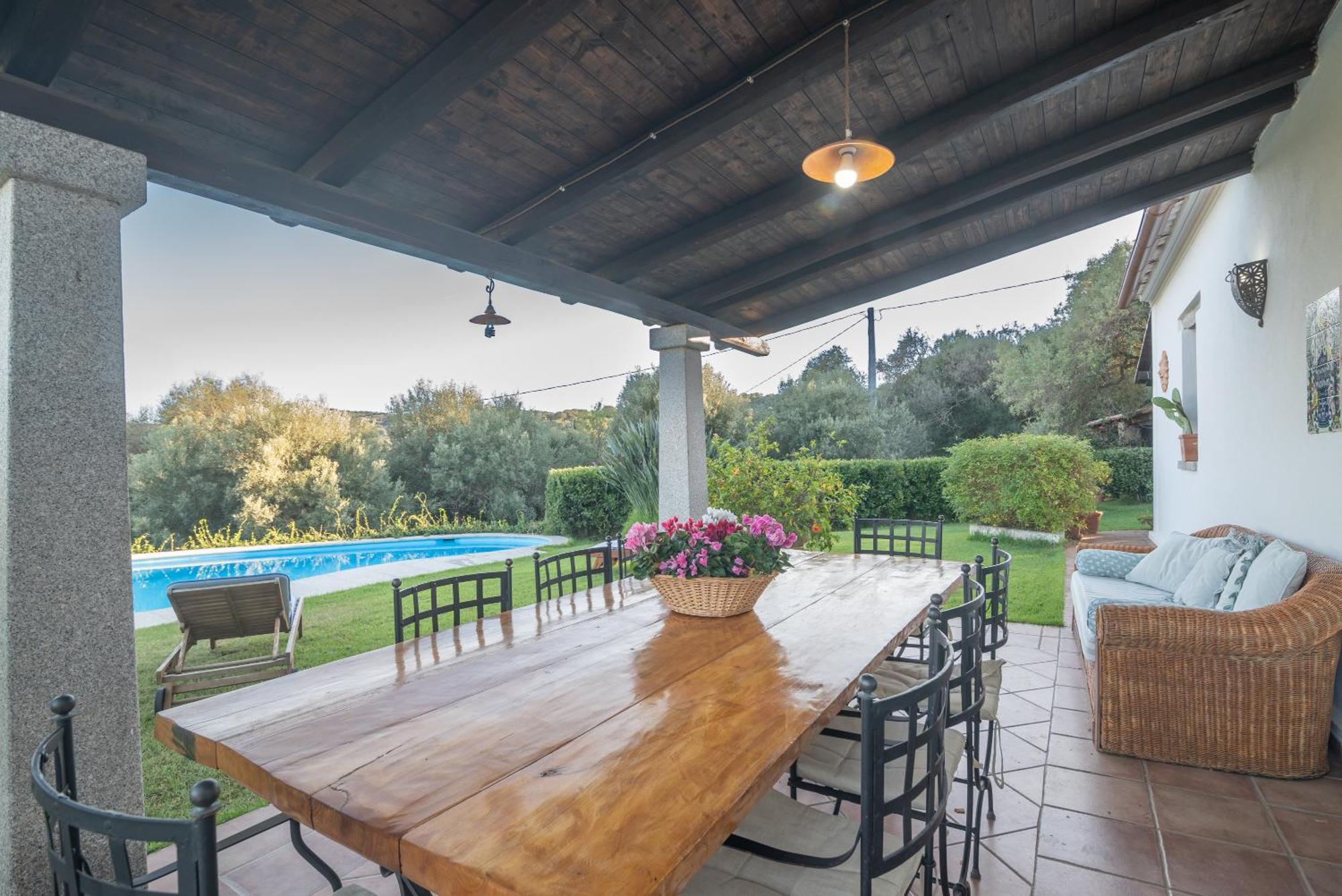 Villa Peditoltu Олбия Екстериор снимка