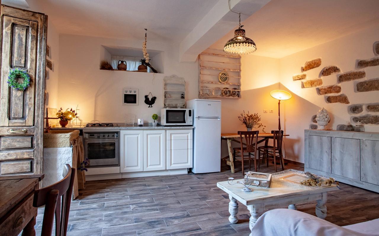 Villa Peditoltu Олбия Екстериор снимка