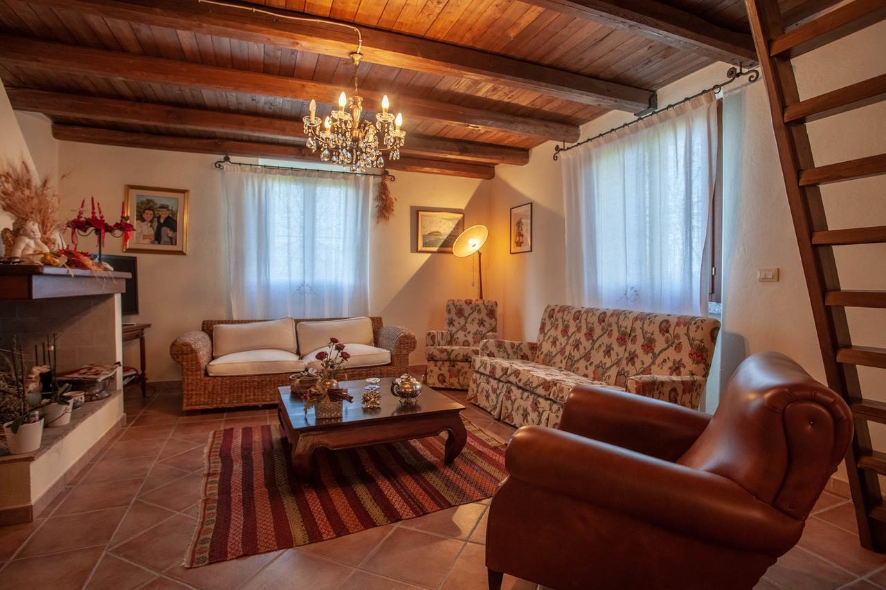 Villa Peditoltu Олбия Екстериор снимка